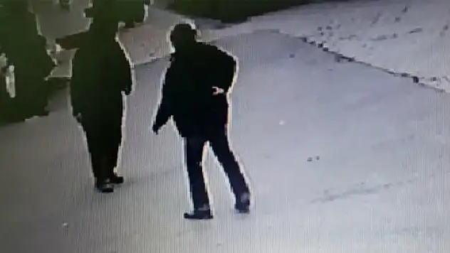 'Tipi hoşuma gitmedi' dediği adamı bıçakladı