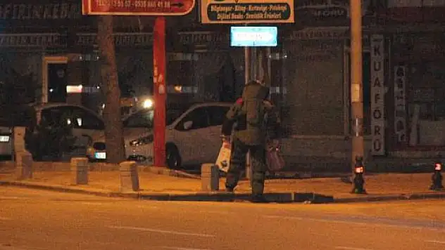 Şüpheli paketten tüp çıktı