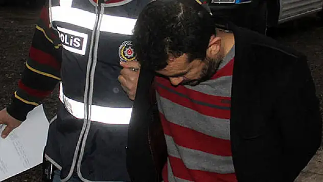 Arkadaşının eşine fuhuş yaptırmaktan tutuklandı