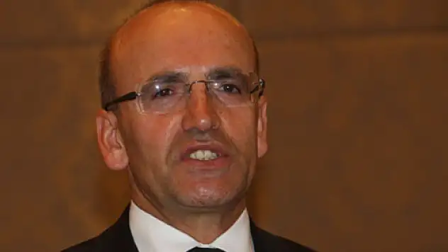 Şimşek: '2016 yılındaki büyüme yüzde 4,5 olur'