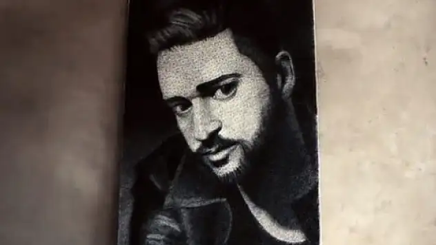 Çivi ve iple yapılan şaheser!