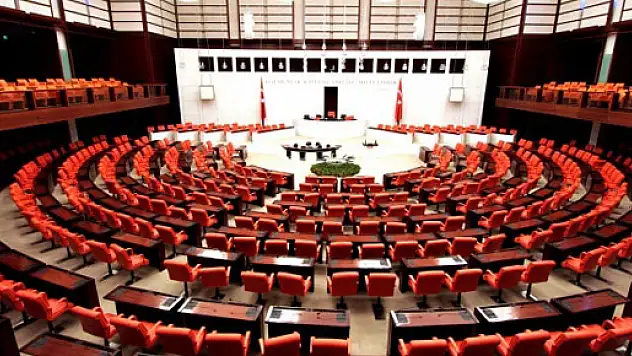 'Skandal tweet'e TBMM'den açıklama