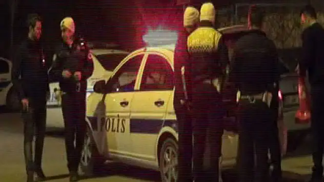 Polise bıçaklı saldırı!