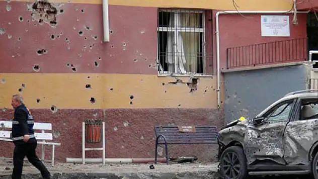 Okula düşen roketin atıldığı bölge yerle bir edildi