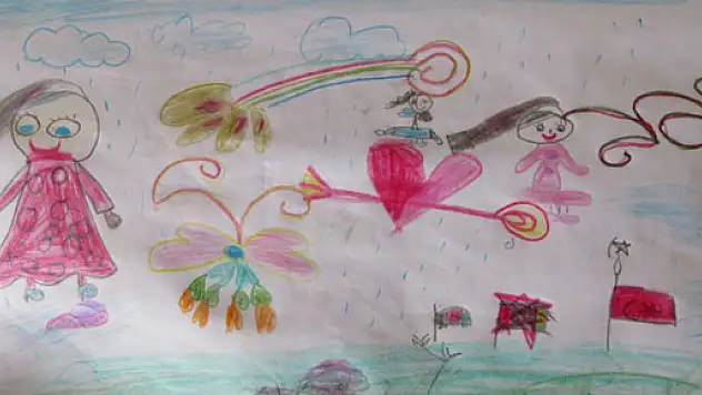 Sığınmacı çocukların hayallerini çizdiği resimler yürek dağladı
