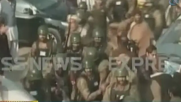 Pakistan'da üniversiteye saldırı:En az 20 ölü