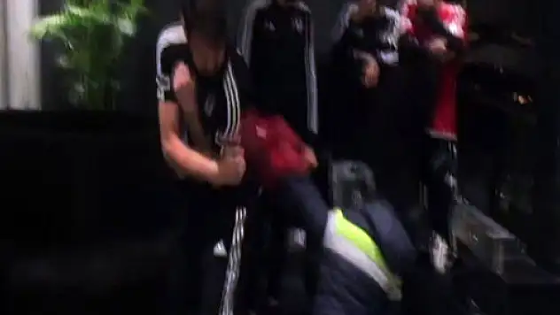 Köksal Baba Beşiktaşlı kaleciyi kovaladı