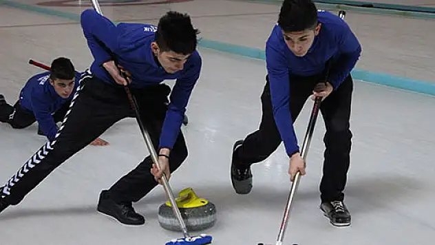 Curling Şampiyonası 'terör' nedeniyle Türkiye'den alındı