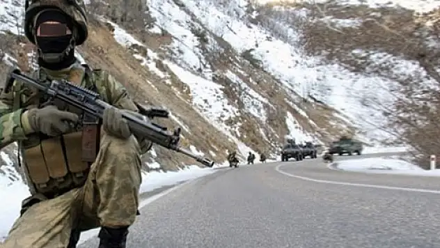 Bomba ve tuzaklar tek tek imha ediliyor