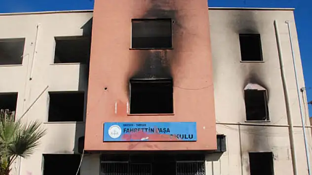 Tarsus'ta PKK'lıların yaktığı okula 1 milyon TL harcanacak