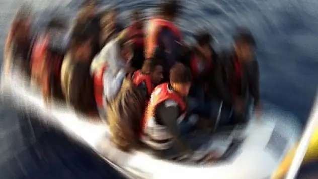 Malezya'da mülteci botu battı: 13 ölü