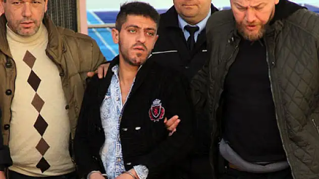 Ağabeyini öldüren zanlıdan gazetecilere tehdit