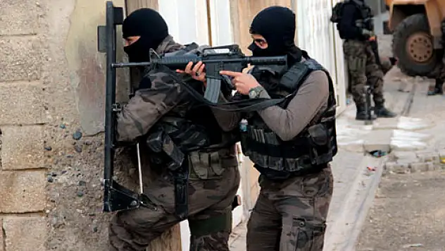 Cizre ve Sur'da 6 terörist daha öldürüldü