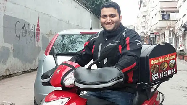 Yolda bulduğu 30 bin liralık keseyi sahibine ulaştırdı!