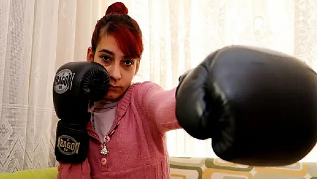 Uyuşturucu batağındaki genç kızın feryadı