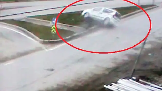 Defalarca takla attı!