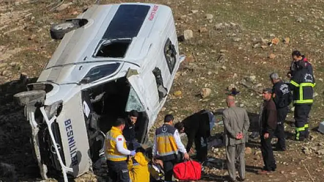 Yolcu minibüsü kaza yaptı: 5 yaralı