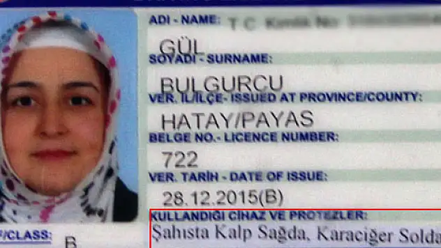 Ehliyetine 'kalbi sağda karaciğeri solda' yazdırdı