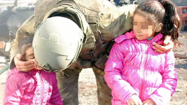 Sur'da Mehmetçiğin şefkat eli