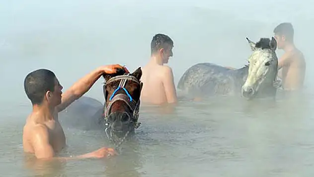 Eksi 30 derecede kaplıca keyfi