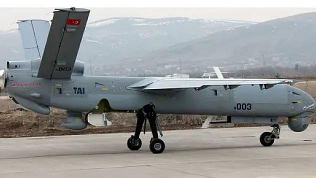 Türkiye'nin en büyük İHA'sı göreve başladı