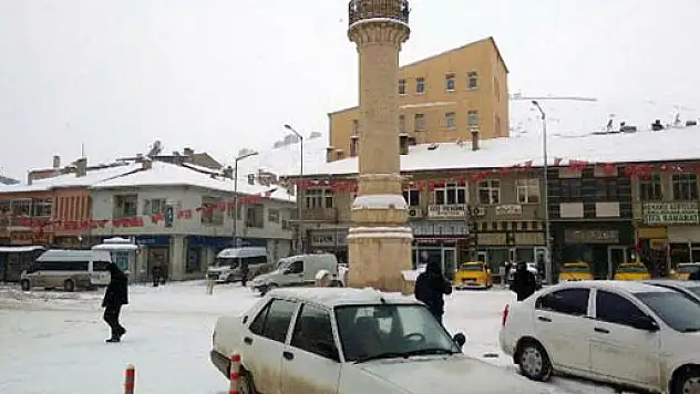 Okullar başlamadan tatil edildi