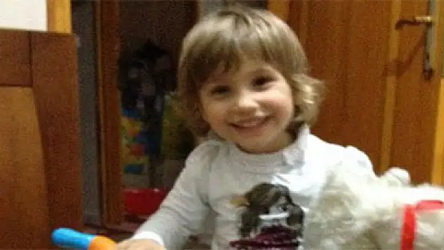 Minik Emine öldüğüyle kaldı