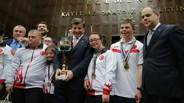 Başbakan , Özel Sporcularla Buluştu!