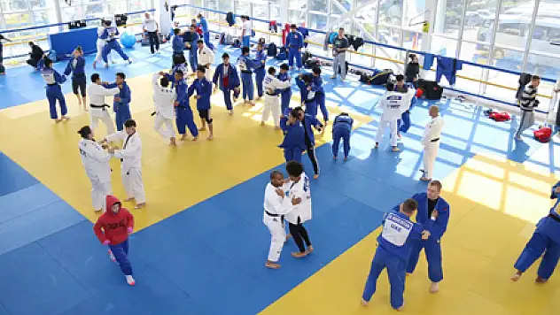 JUDO MİLLİ TAKIMLARI SON HAZIRLIKLARINI YAPTI