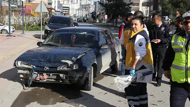 SAMSUN'DA TRAFİK KAZASI: 1 YARALI