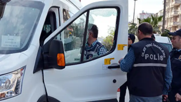 Kayınpederinin Aracını Kurşunladı