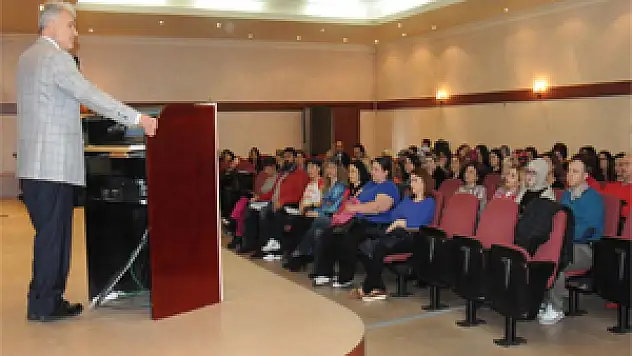 Endoskopi Hemşireleri Ve Teknisyenleri Omü'de Buluştu