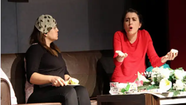 OMÜ ULUSAL TİYATRO FESTİVALİ BAŞLADI