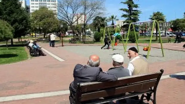  SAMSUN'DA ŞÜPHELİ ÇANTA PANİĞİ