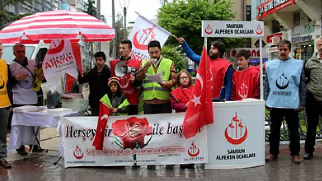 Alperenlerden Kutlu Doğum Etkinliği