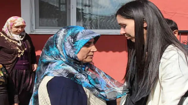  KARAASLAN HAVZALI ŞEHİDİN AİLESİNİ ZİYARET ETTİ