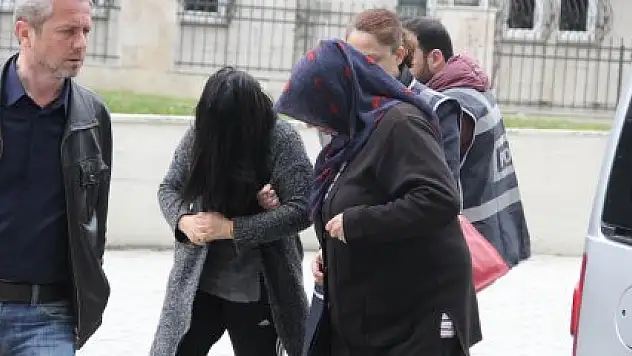 ANNE-KIZA ADLİ KONTROL