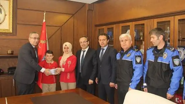 ÖĞRENCİLERDEN DOĞUDAKİ POLİSLERE MEKTUP