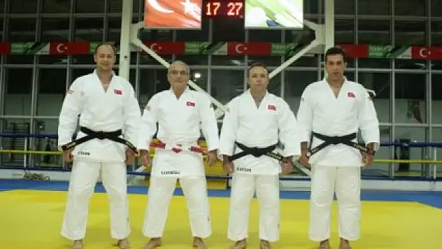 Samsunlu Judocular Avrupa'dan Madalyalarla Döndü!