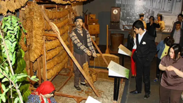 Engelli Öğrenciler Kent Müzesi'ni Gezdi