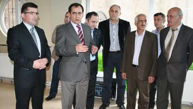 Bakan Demir, MHP ve CHP' ye yüklendi