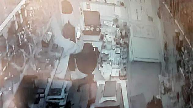 5 bin liralık tesbihi böyle çaldı