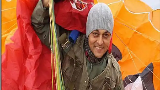 Yamaç paraşütüyle 15 metreden yere çakıldı