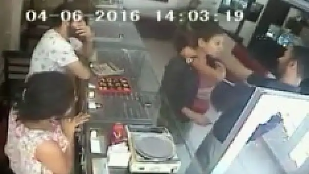 Hamile kadın kocasıyla kuyumcu soydu