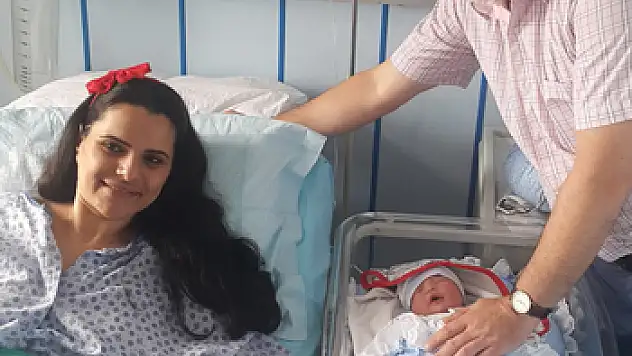 Kanbolat Ailesi Ada Bebeğe Kavuştu