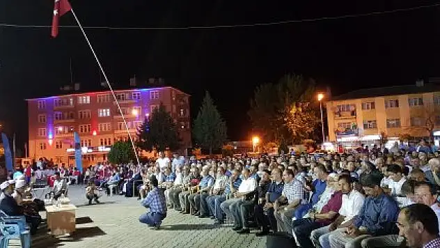  Vezirköprü'de demokrasi nöbeti