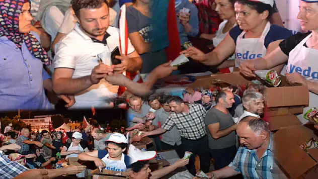 Demokrasi nöbetçilerine YEDAŞ'tan dondurma ikramı