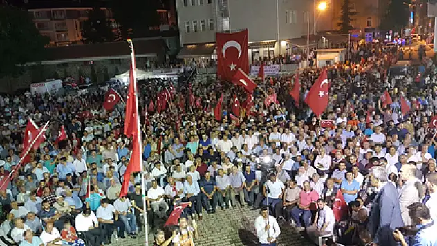 Vezirköprü tam kadro demokrasi nöbetinde