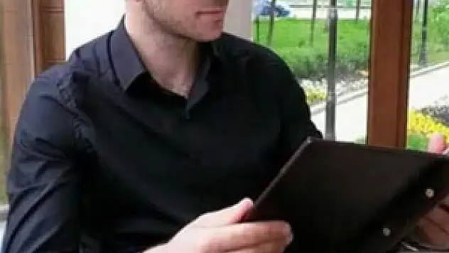 Serinlemek için denize giren genç boğuldu