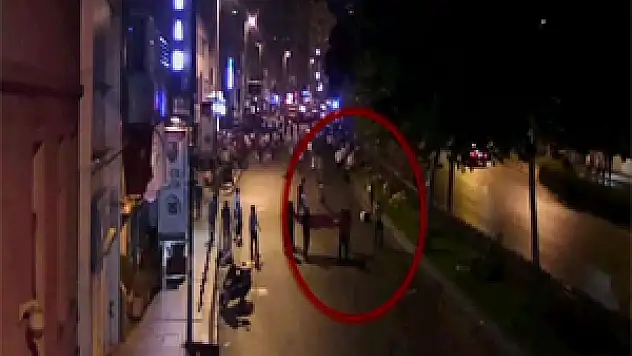 Şişli'de askerin vatandaşlara ateş açması kameralara yansıdı